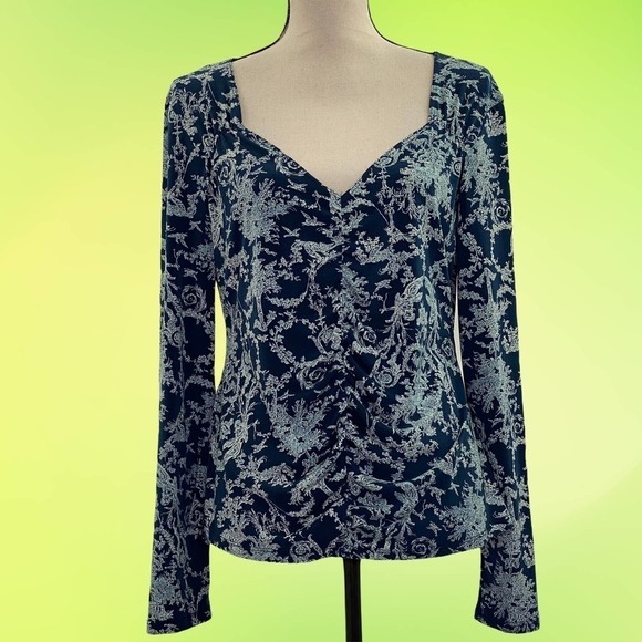 MAXIME Navy Blue Floral Long Sleeve Top Size Large - Picture 11 of 13
